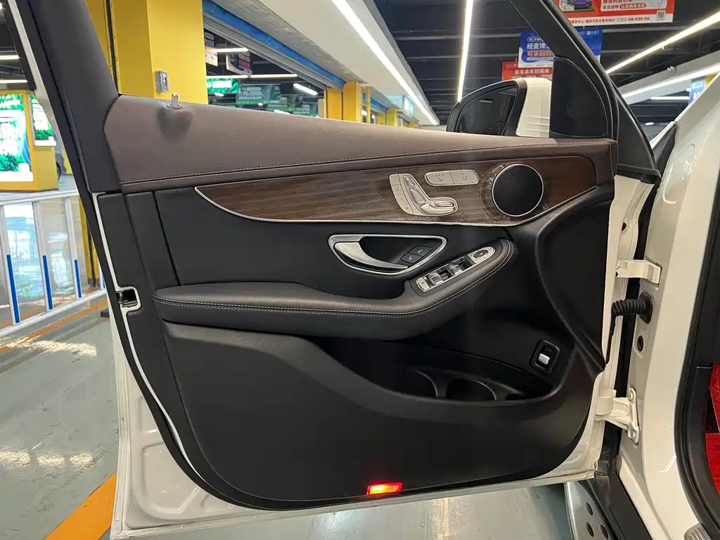 Mercedes-Benz GLC 2022