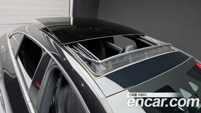 Mercedes-Benz EQE 2024