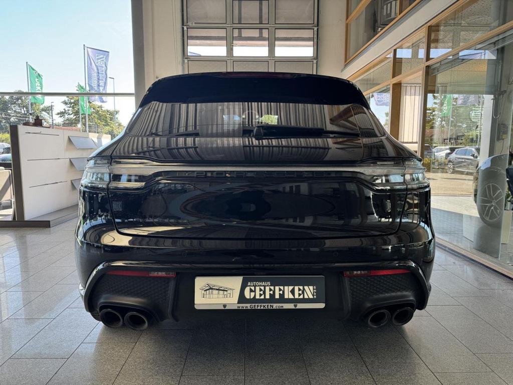 Porsche Macan 2021