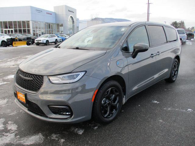Chrysler Pacifica 2023
