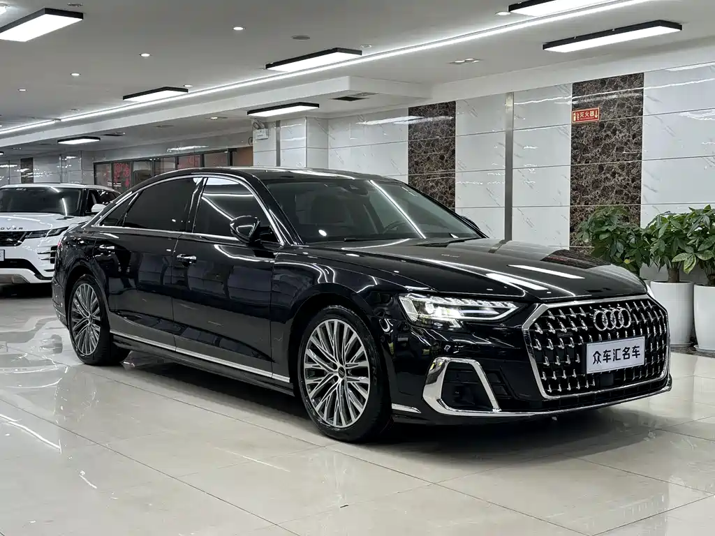 Audi A8 2024
