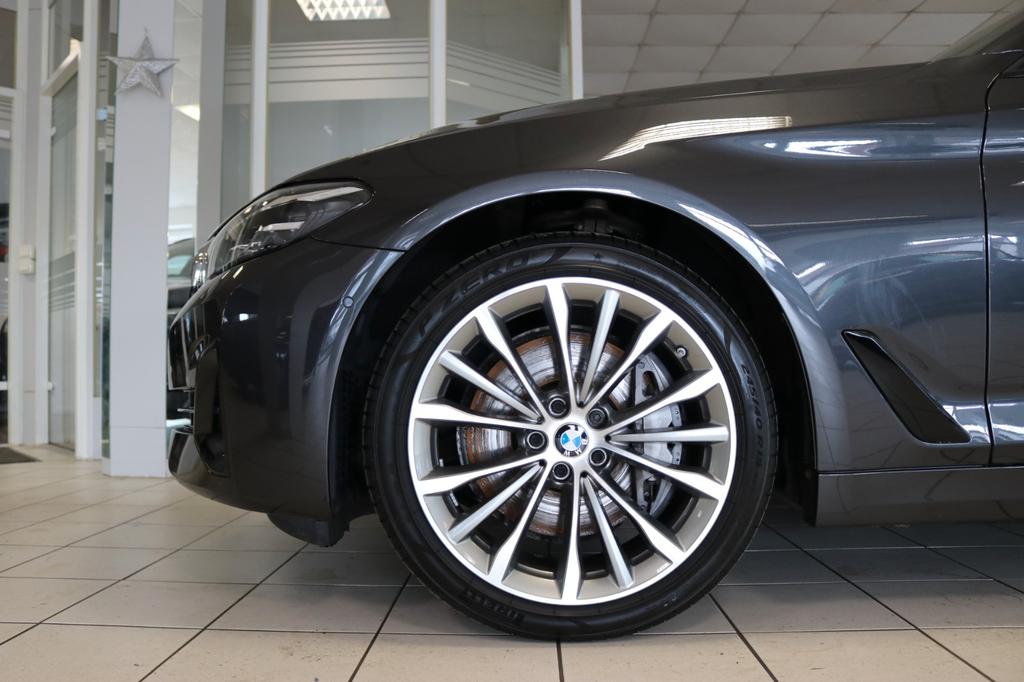 BMW 530 2022
