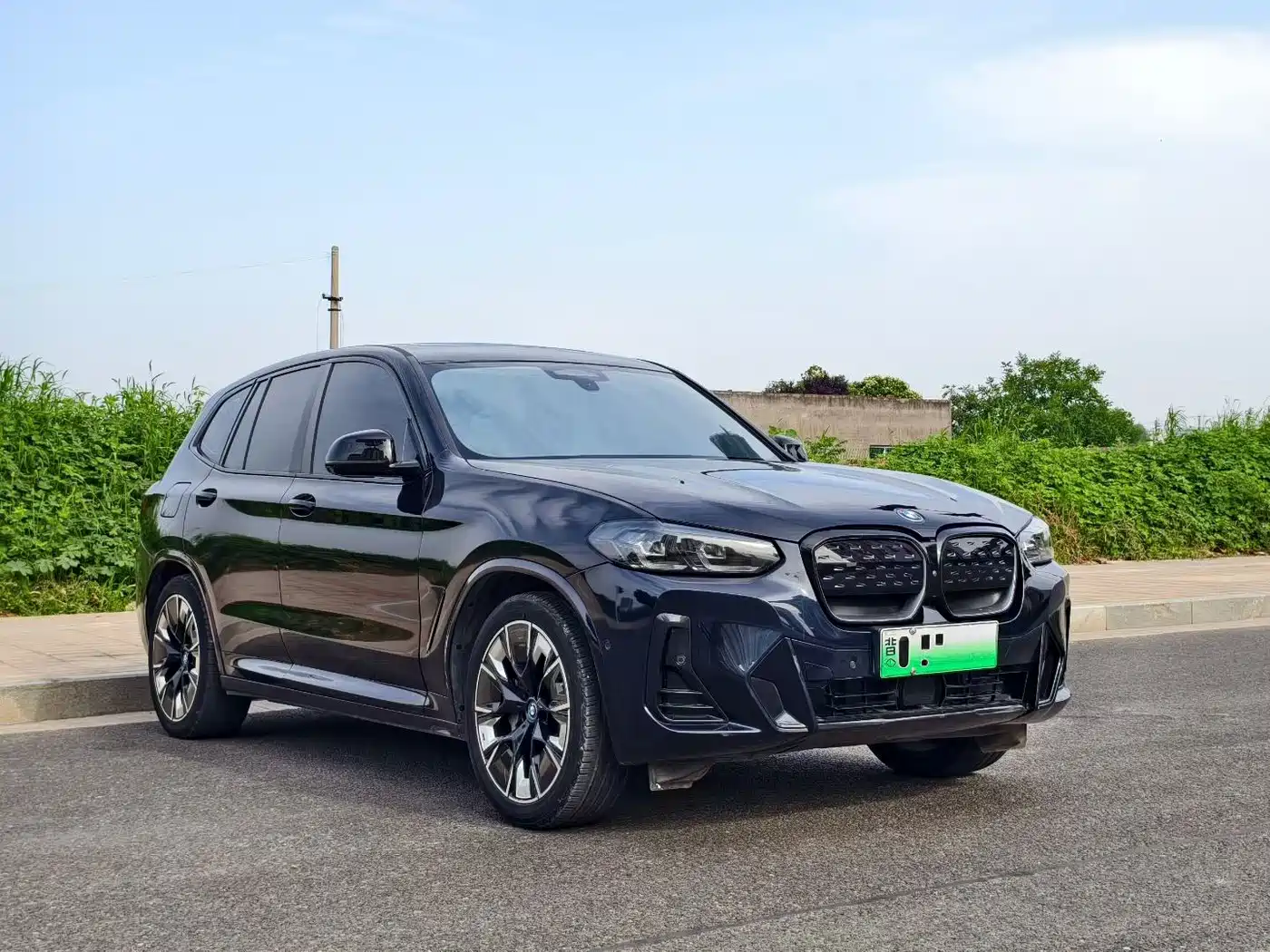 BMW iX3 2023