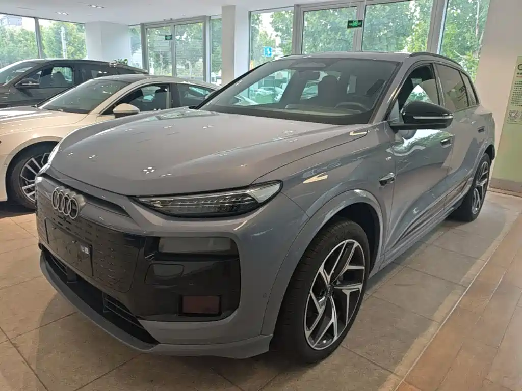 Audi e-tron 2025