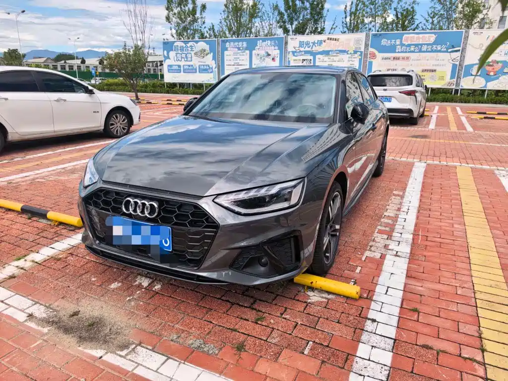 Audi A4 2022