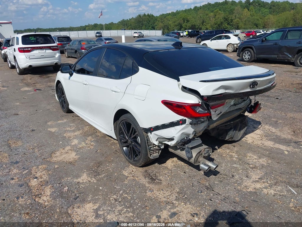 Toyota Camry 2025
