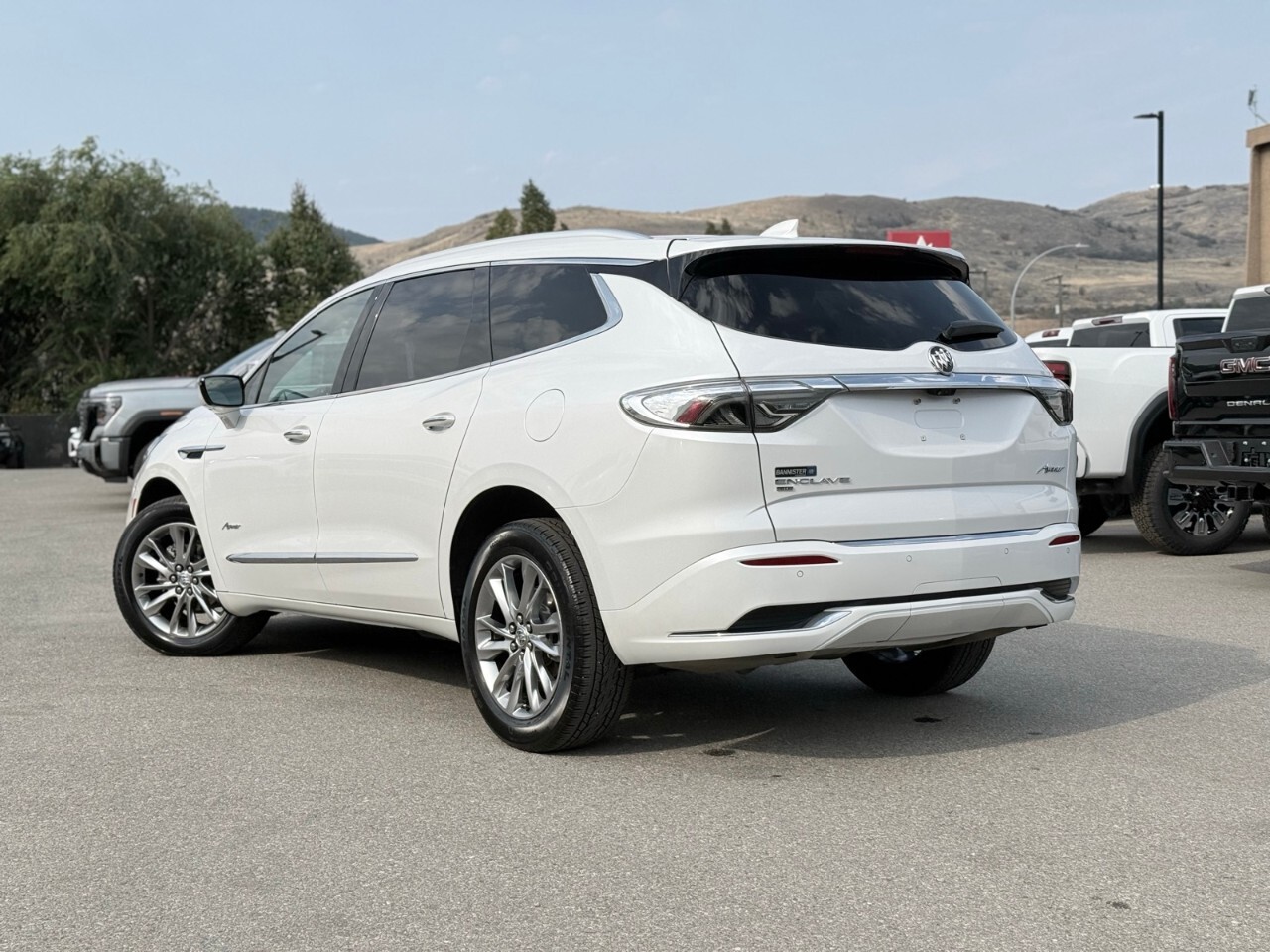 Buick Enclave 2023