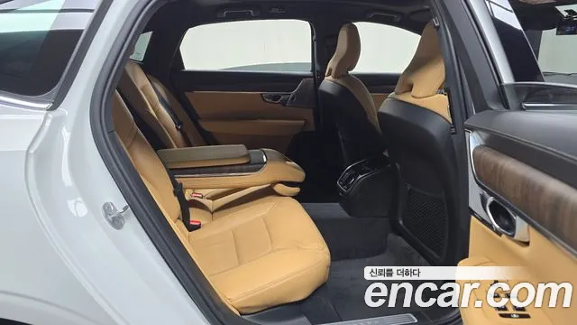 Volvo S90 2022