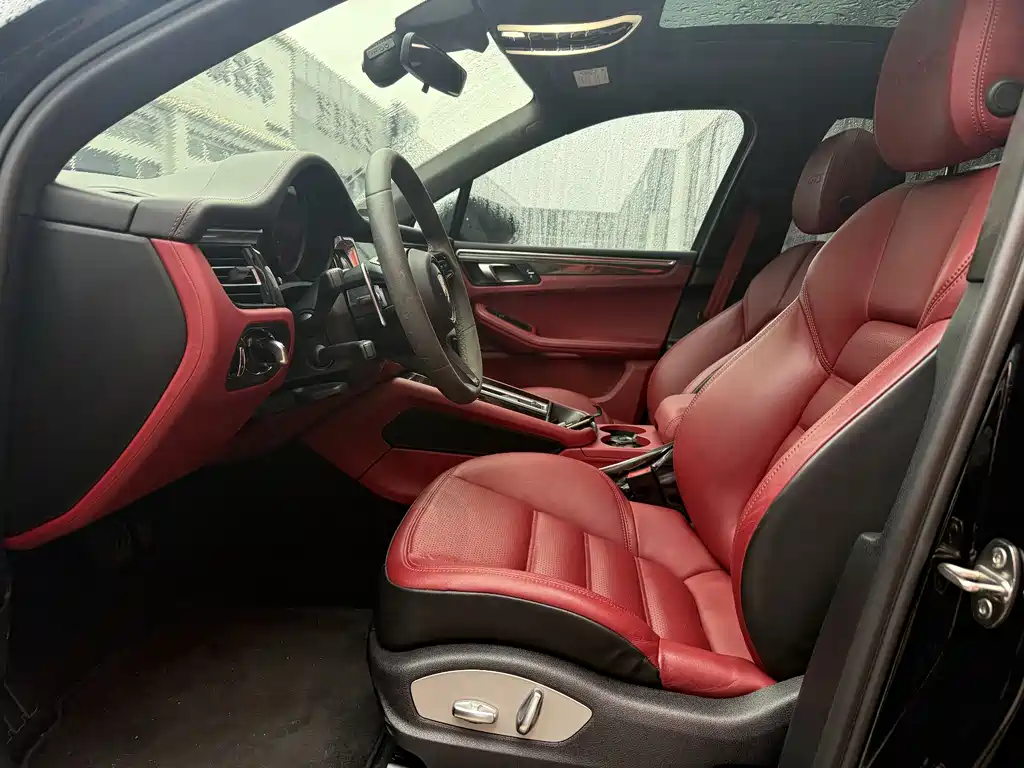 Porsche Macan 2023