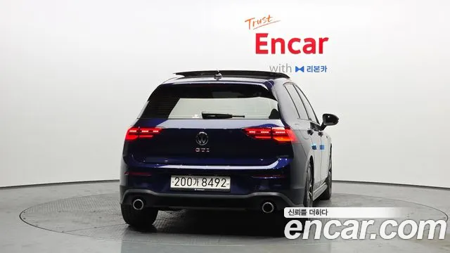 Volkswagen Golf 2024