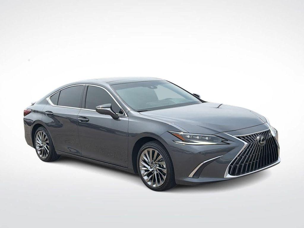 Lexus ES 2024