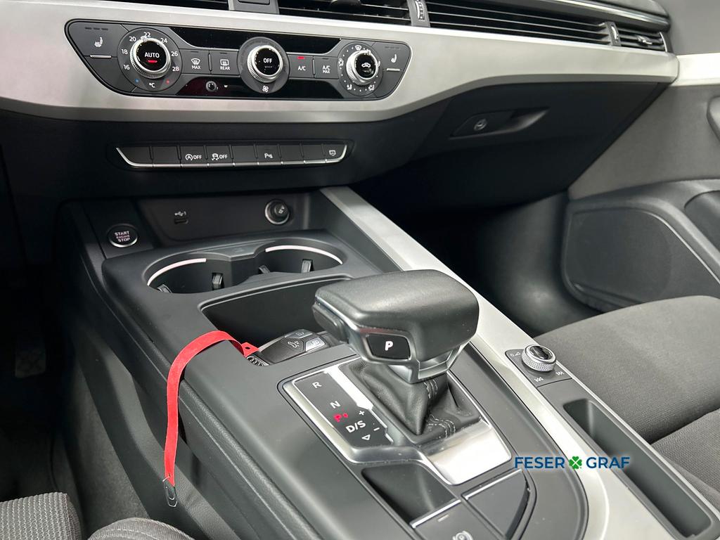Audi A4 2023