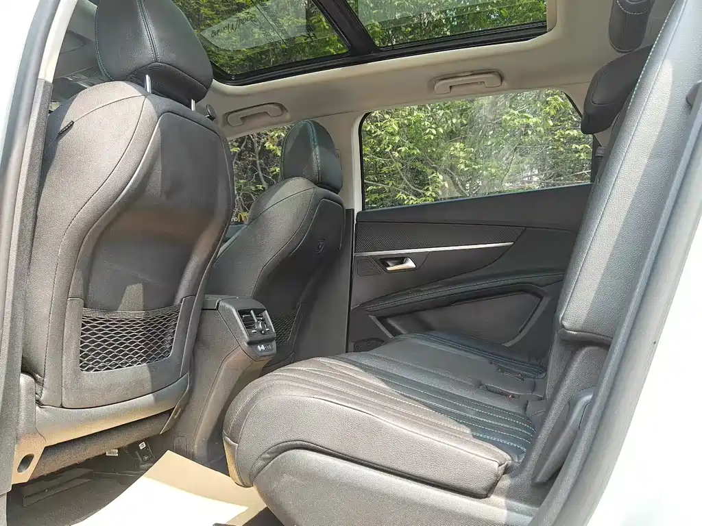 Peugeot 5008 2022