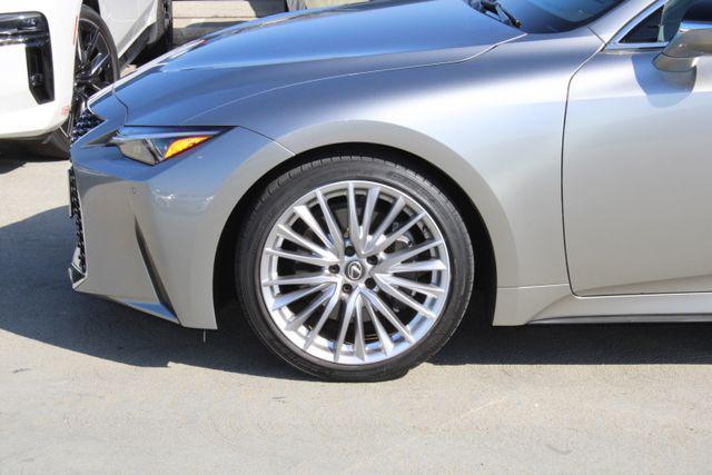 Lexus IS 300 2023