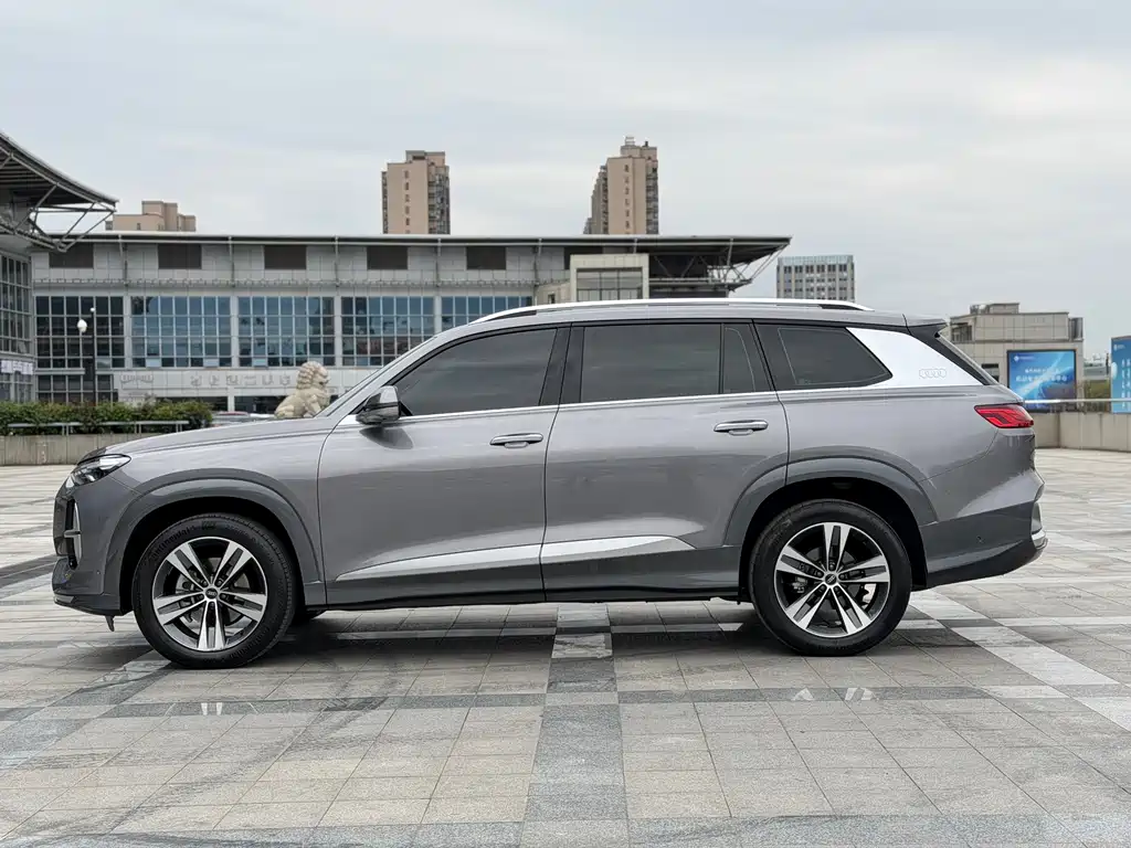 Audi Q6 2022