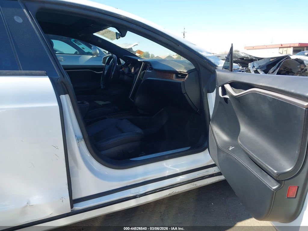 Tesla Model S 2021