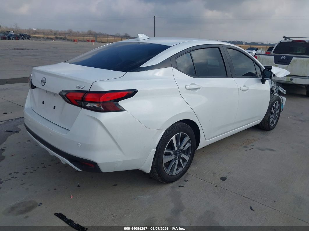 Nissan Versa 2024