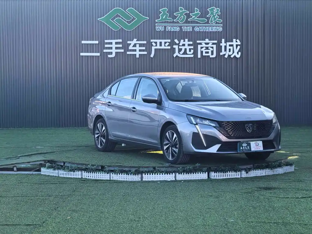 Peugeot 408 2023