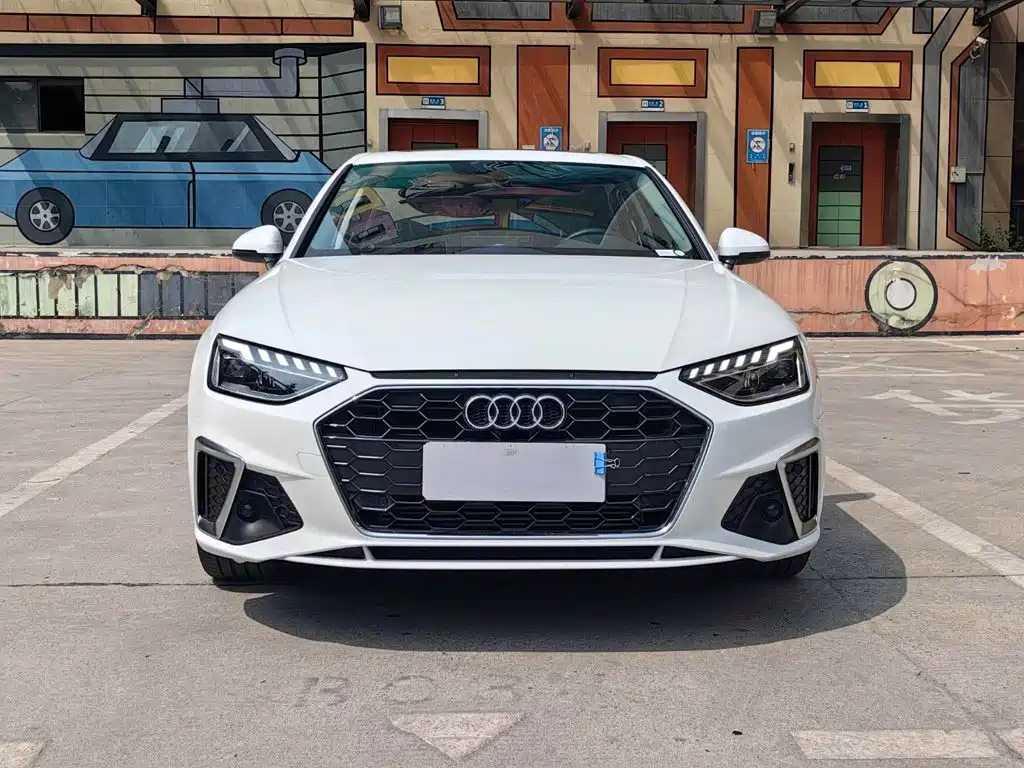 Audi A4 2024