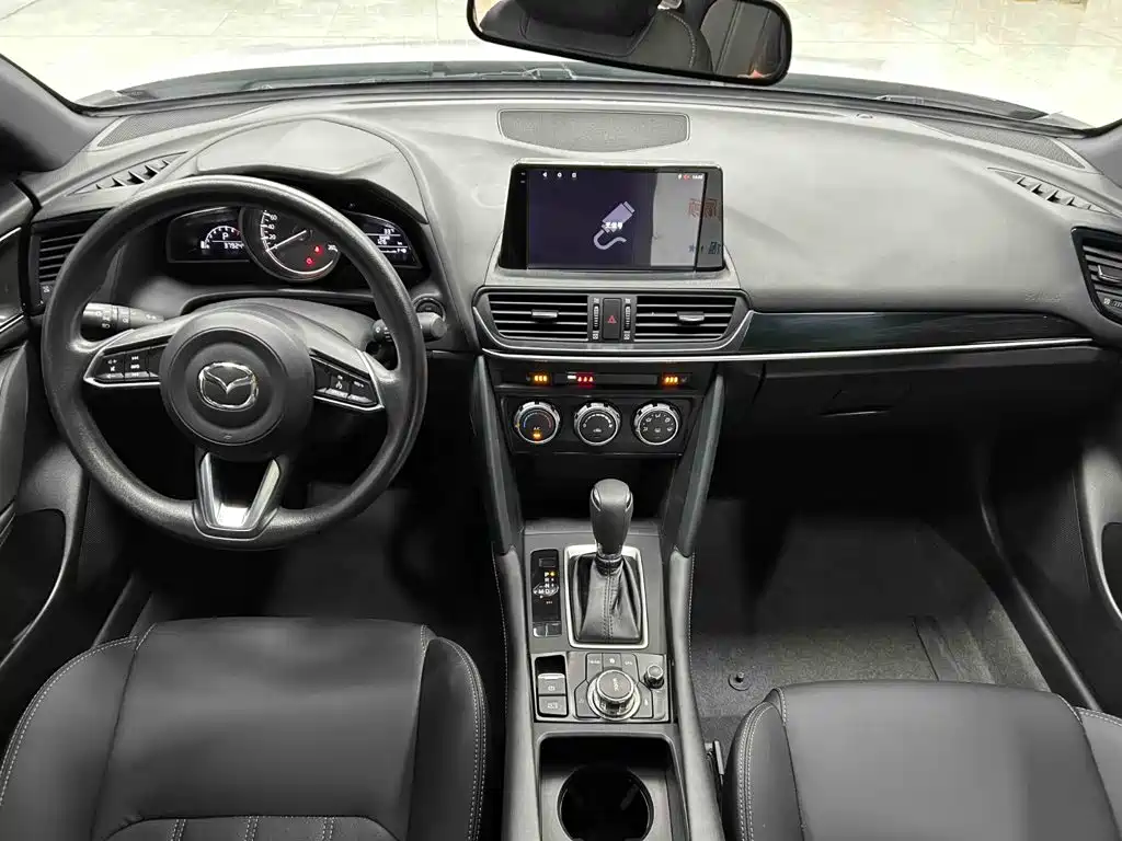 Mazda CX-4 2023