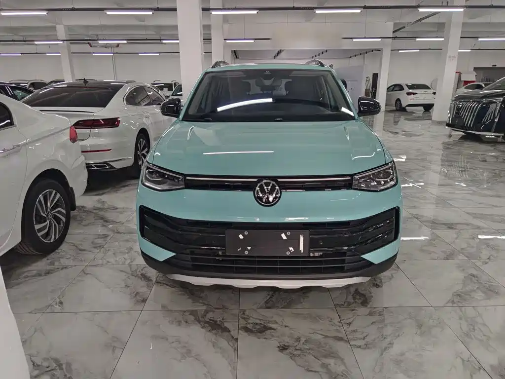 Volkswagen Tharu 2025