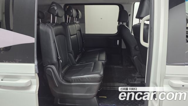 Hyundai Staria 2021