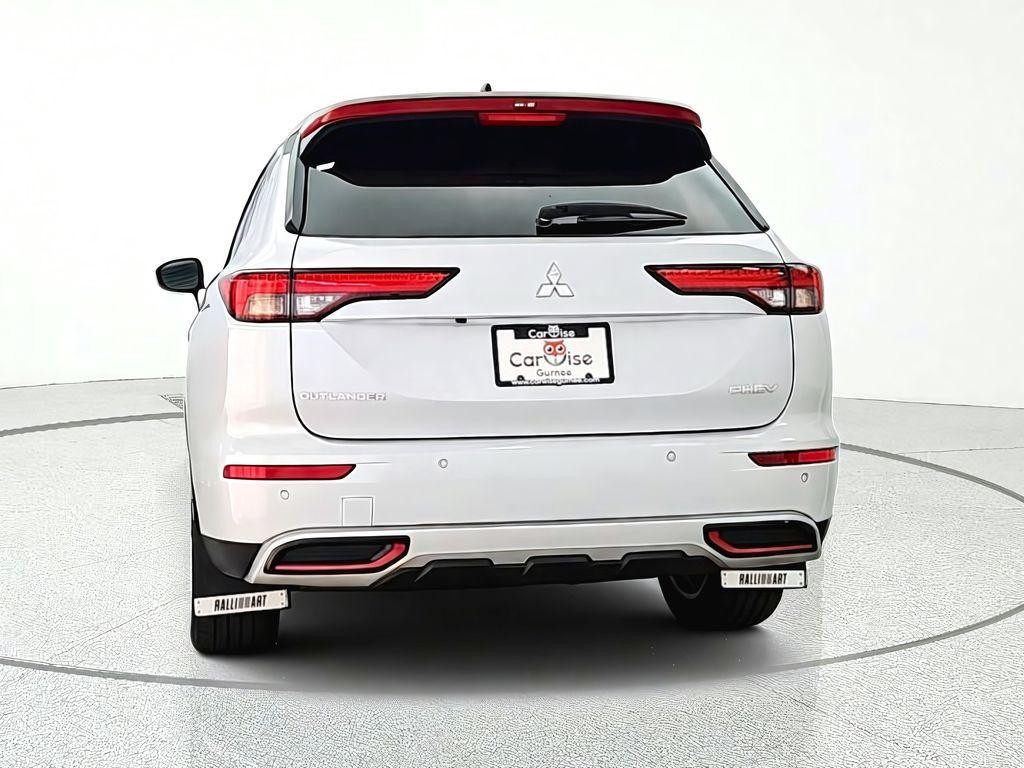 Mitsubishi Outlander 2023