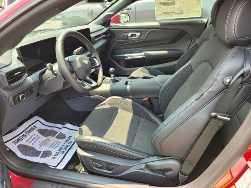 Ford Mustang 2025
