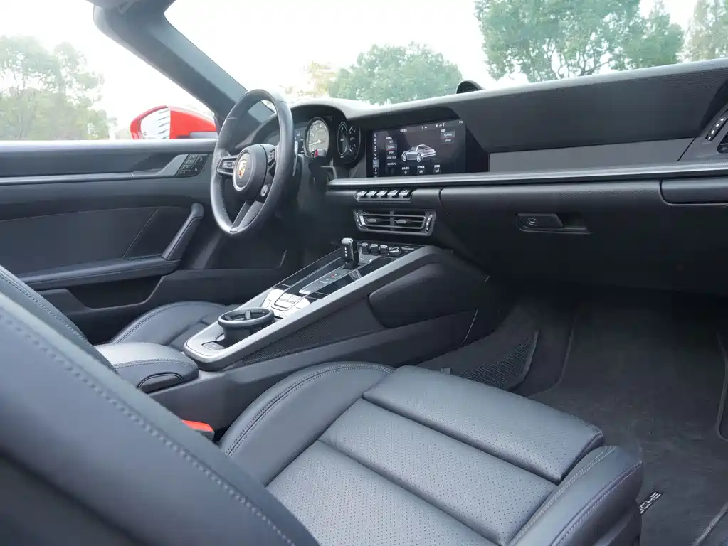 Porsche 911 2021