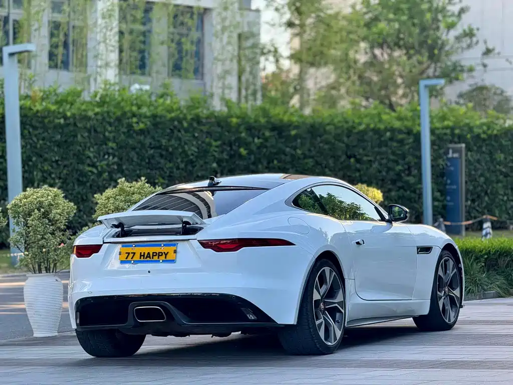 Jaguar F-Type 2021