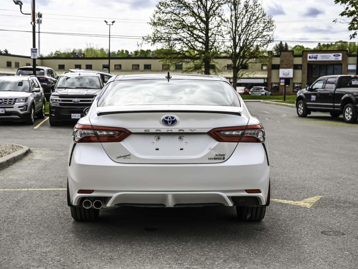 Toyota Camry 2021