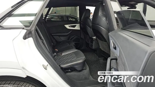 Audi Q8 2022