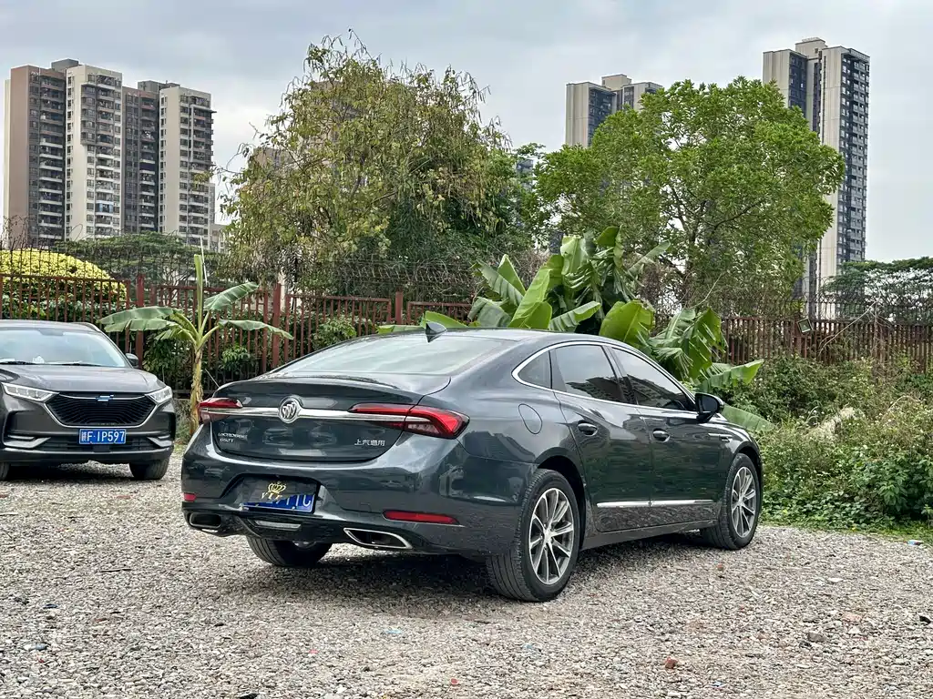 Buick LaCrosse 2021