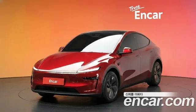 Tesla Model Y 2025
