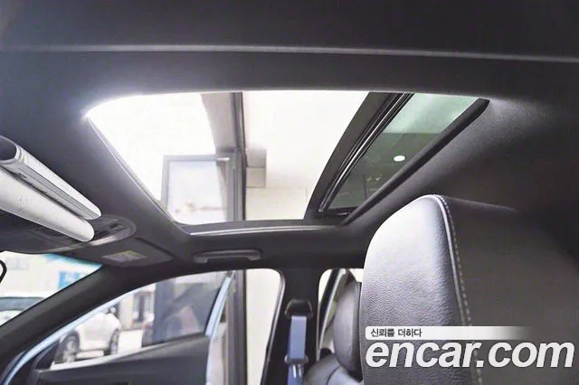 Hyundai Veloster 2021