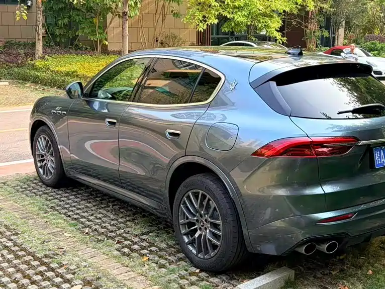Maserati Grecale 2022