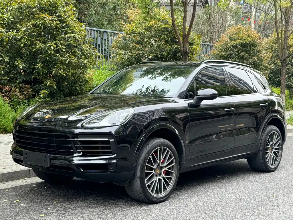 Porsche Cayenne 2022