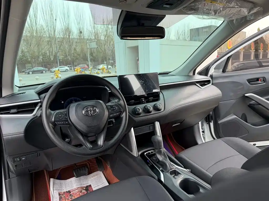 Toyota Corolla Cross 2025