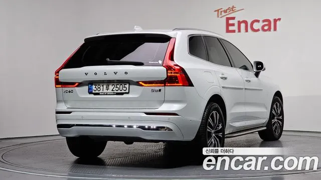 Volvo XC60 2022