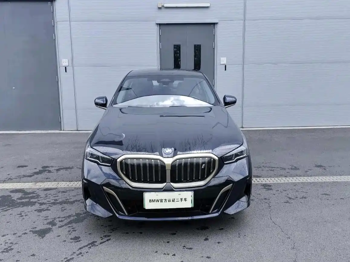 BMW i5 2026