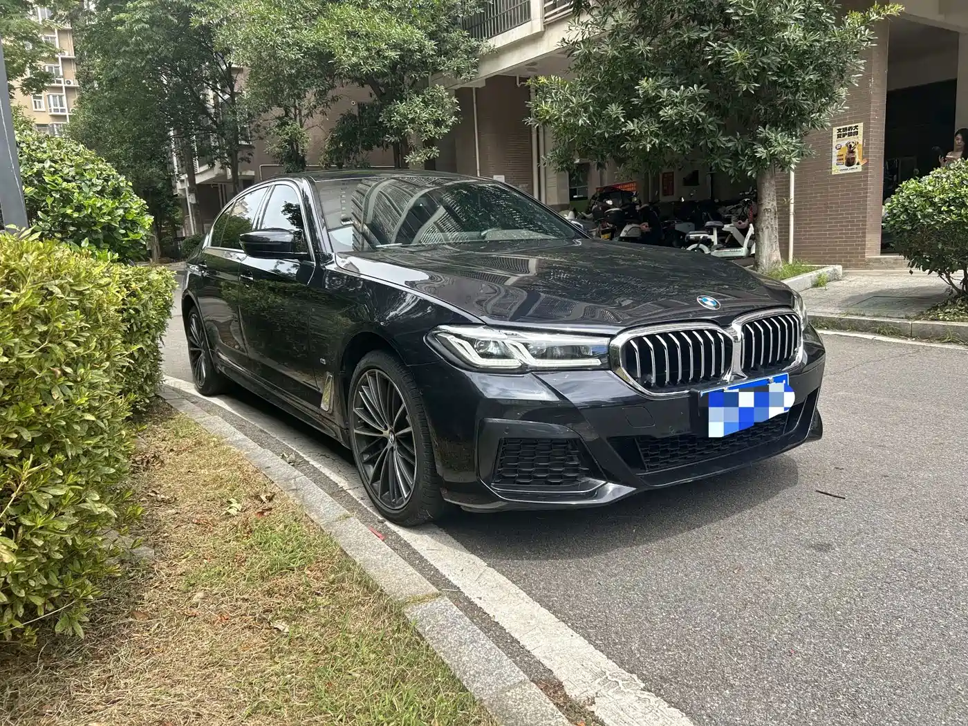 BMW 5 серии 2023