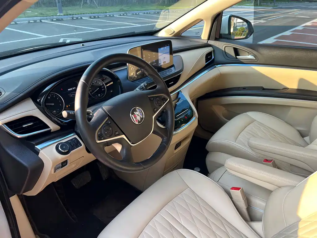 Buick GL8 2024