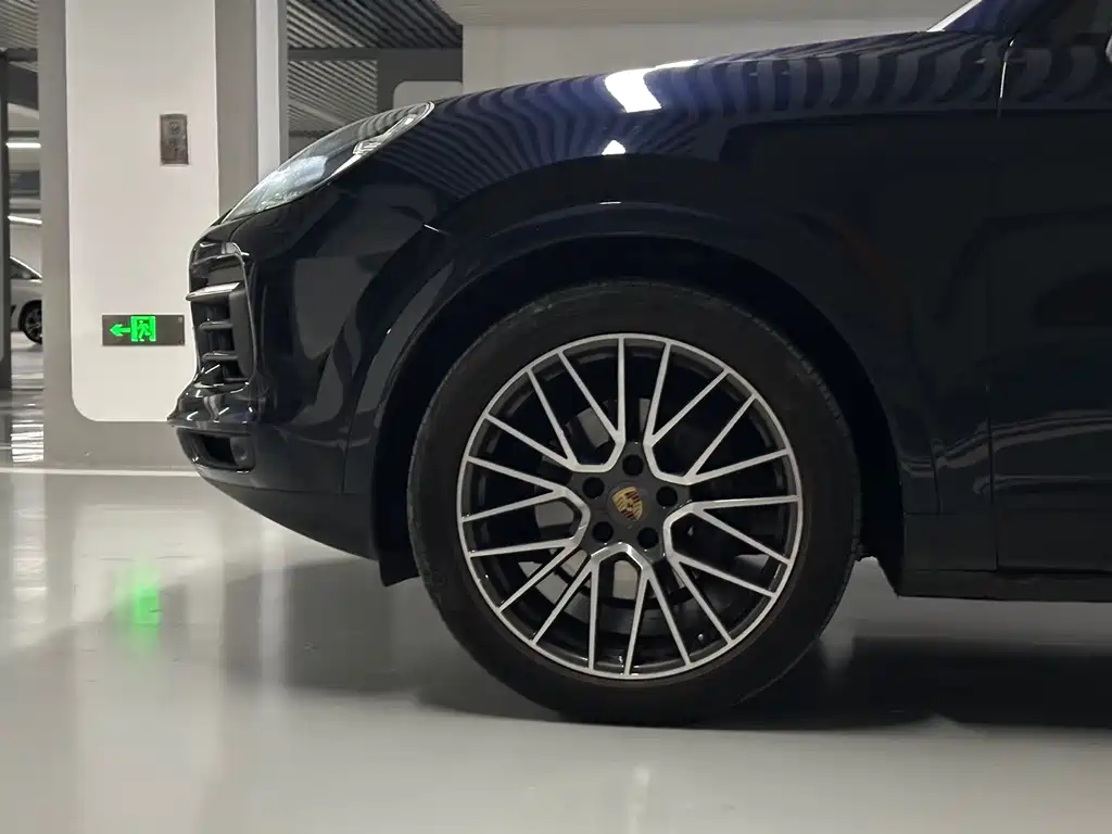 Porsche Cayenne 2022