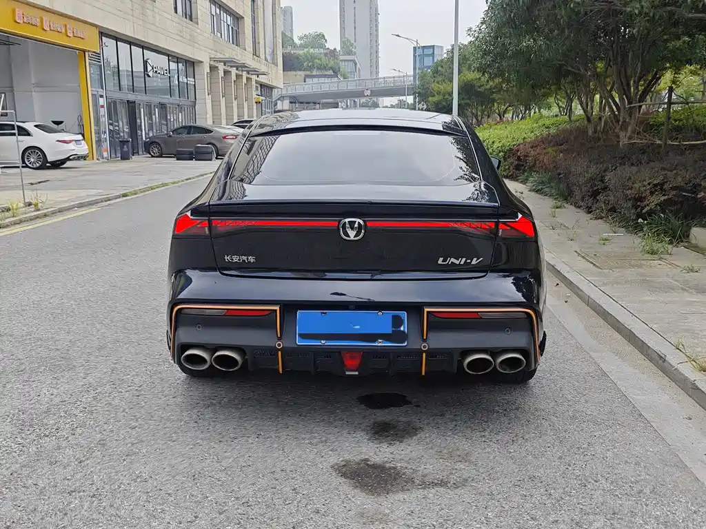 Changan UNI-V 2022