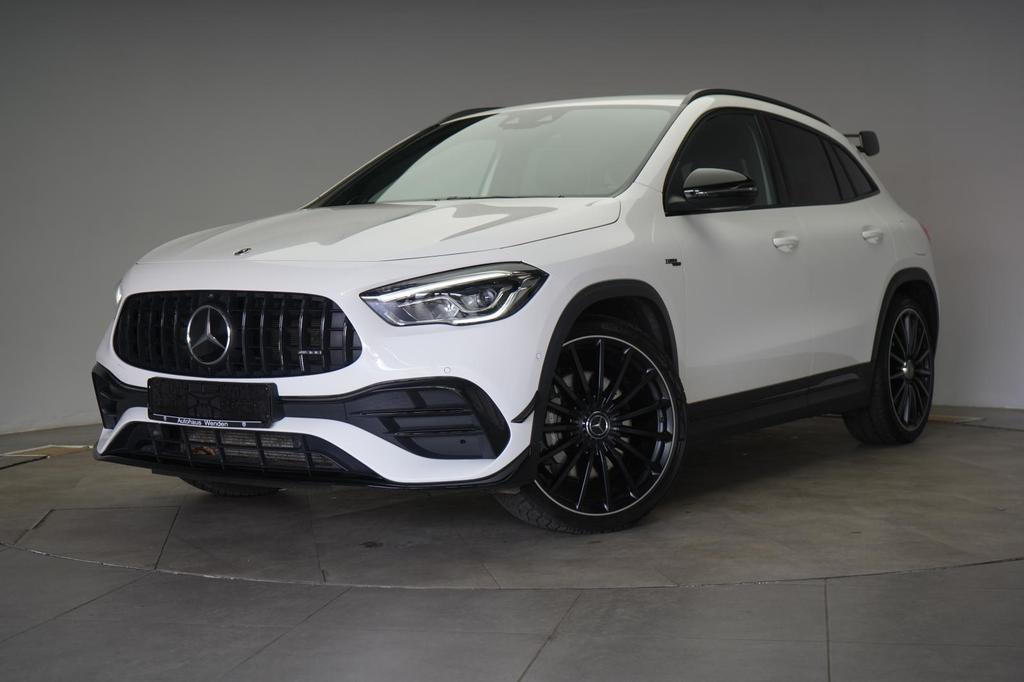 Mercedes-Benz GLA 45 AMG 2021
