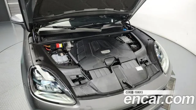 Porsche Cayenne 2021