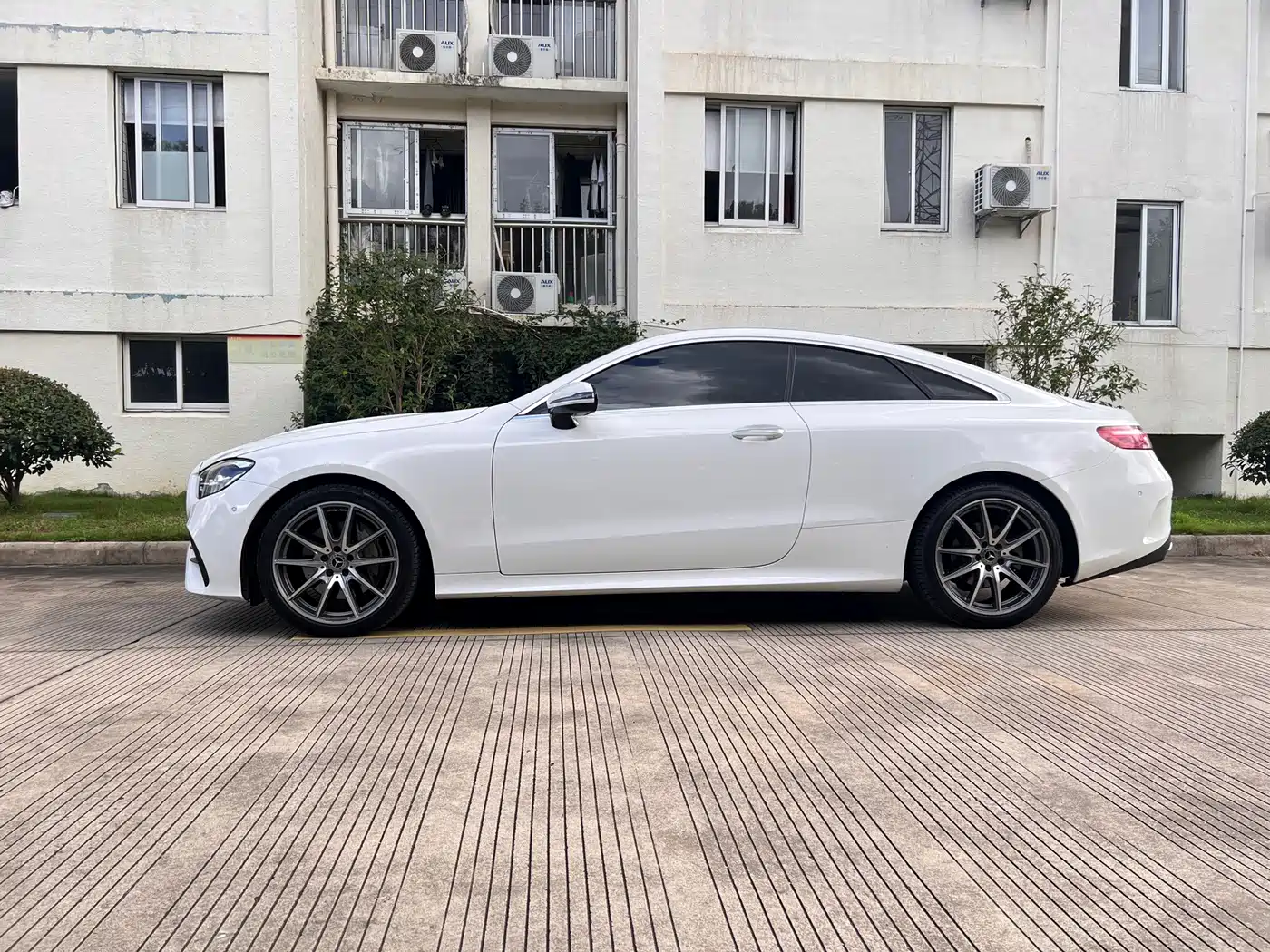 Mercedes-Benz E-Класс 2021