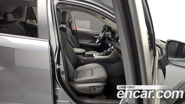Toyota RAV4 2024