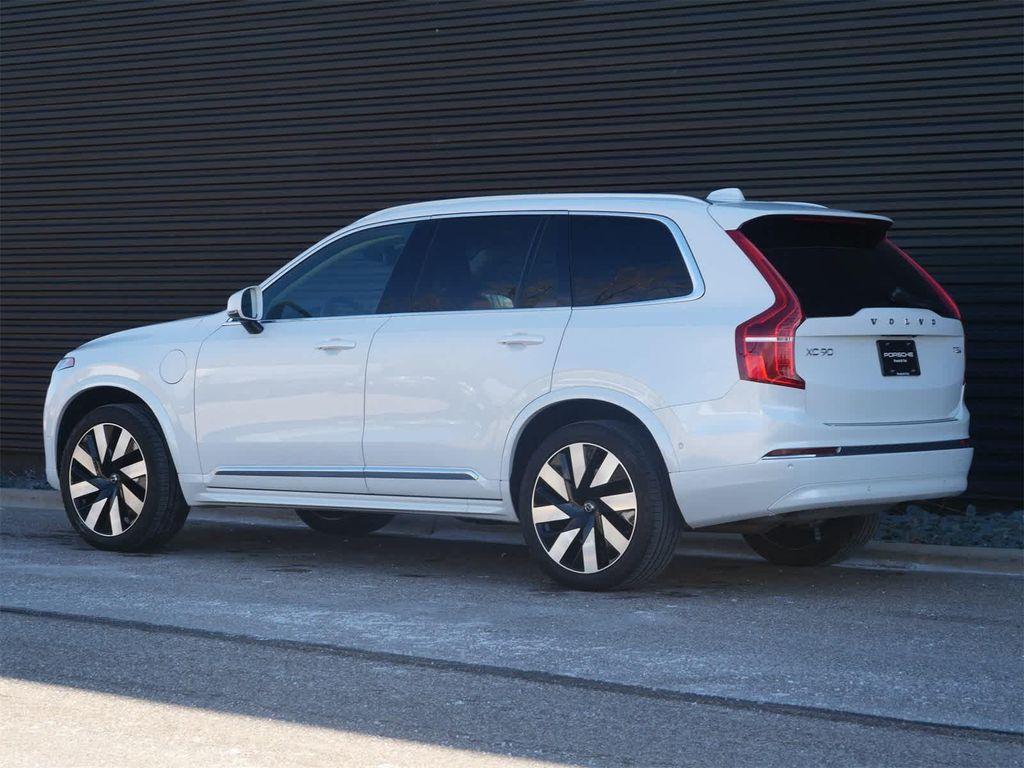 Volvo XC90 2025