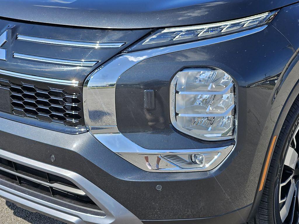 Mitsubishi Outlander 2025